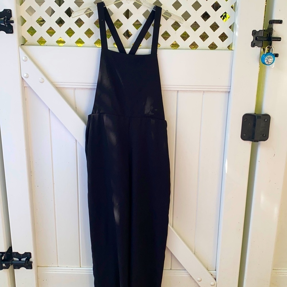 h&m overall black jumpsuit with pockets; soft; size: 8
